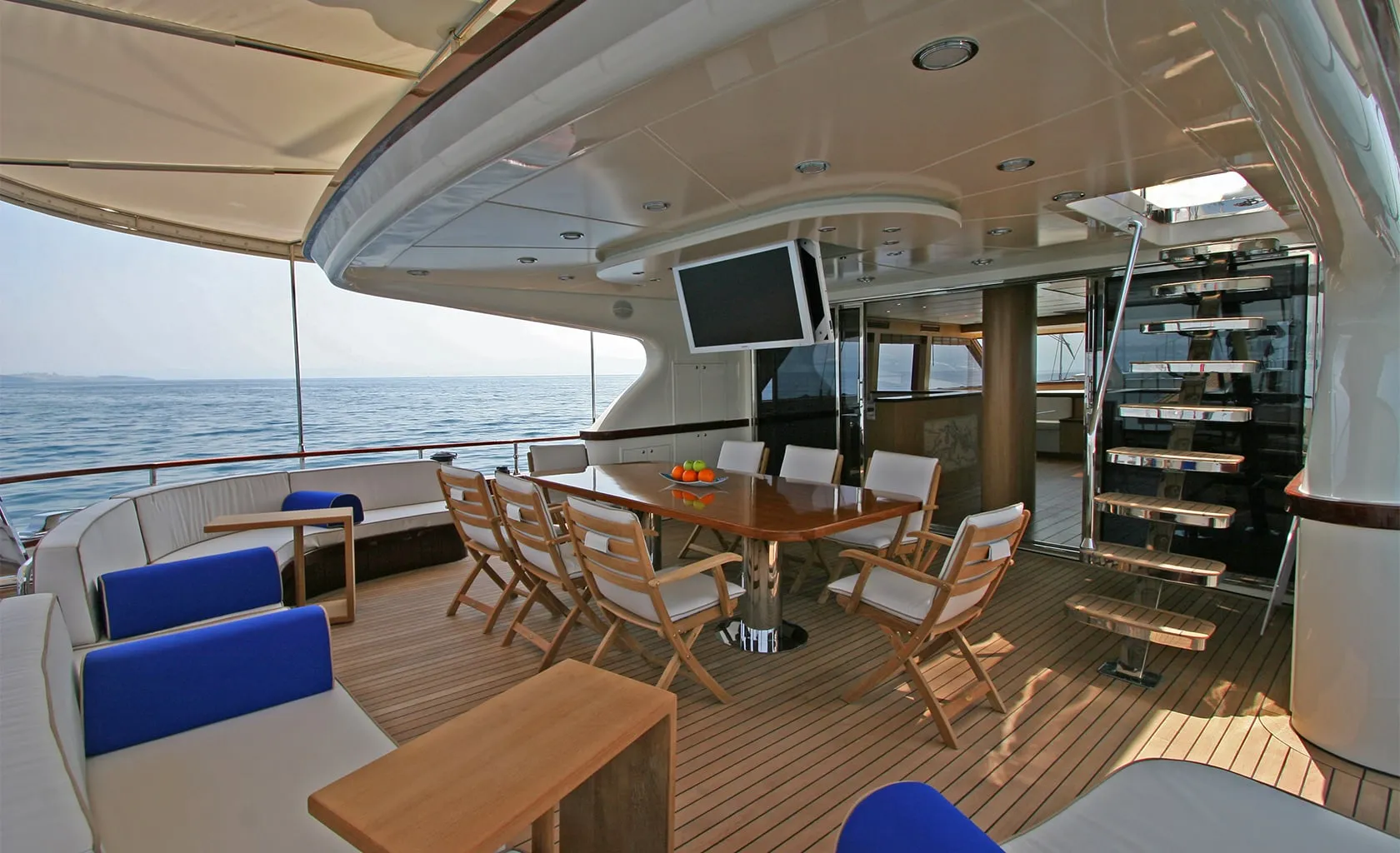 GETAWAY Aft deck