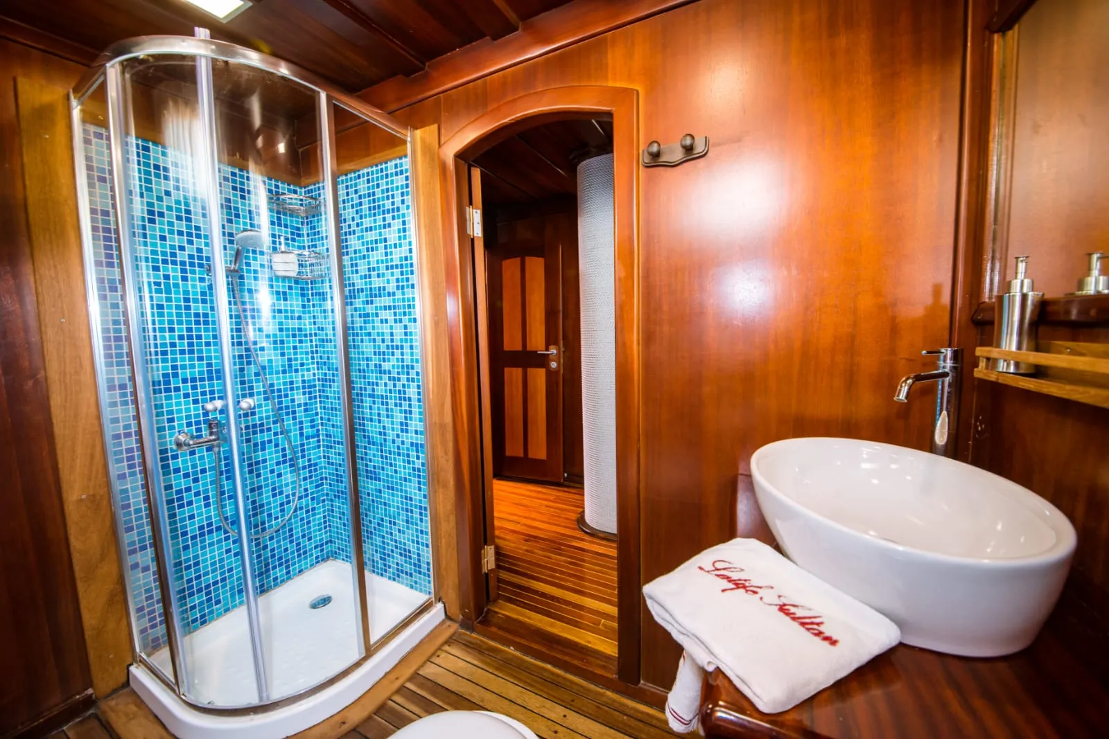 LATIFE SULTAN Bathroom