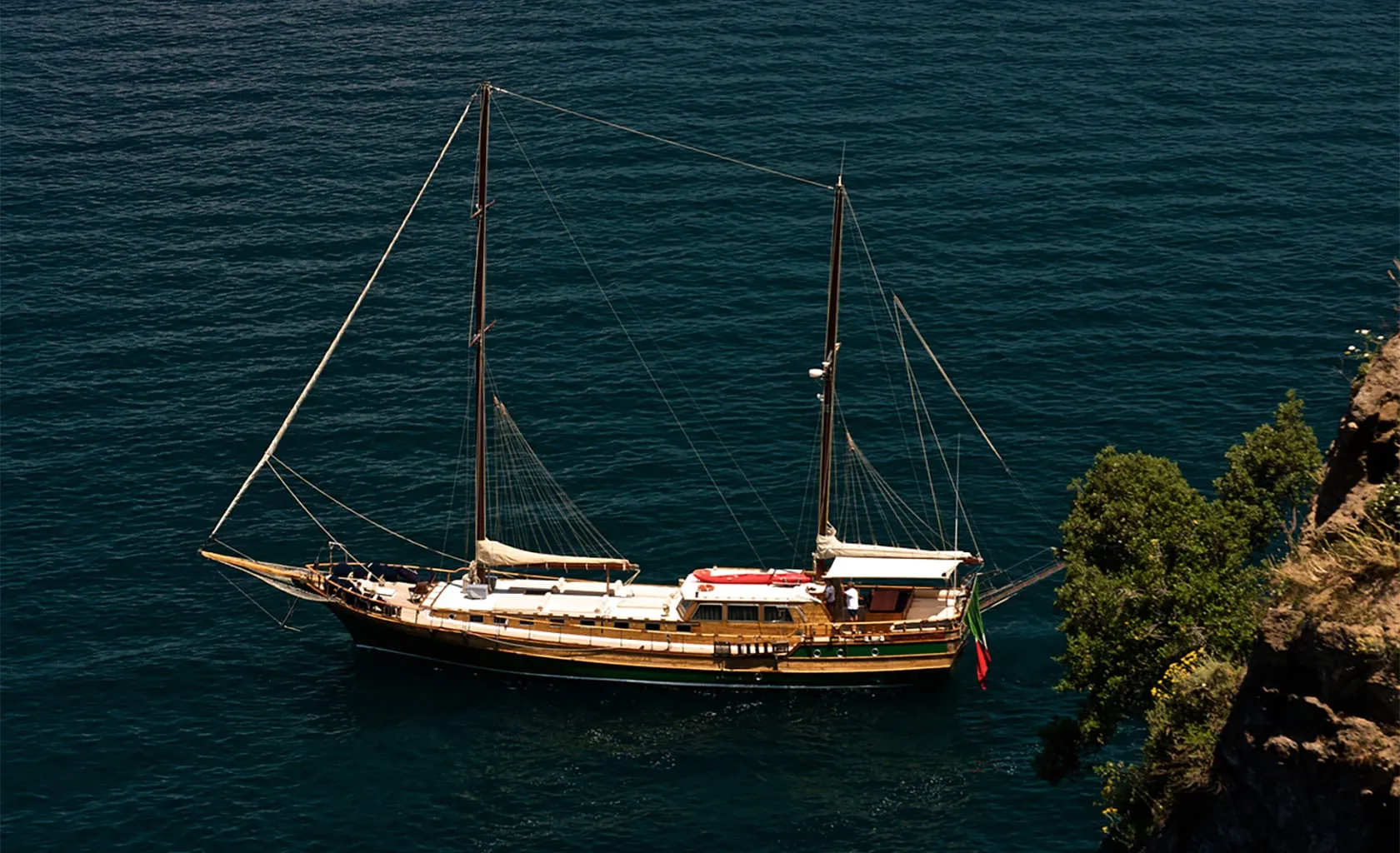 MARIA GIOVANNA Anchored