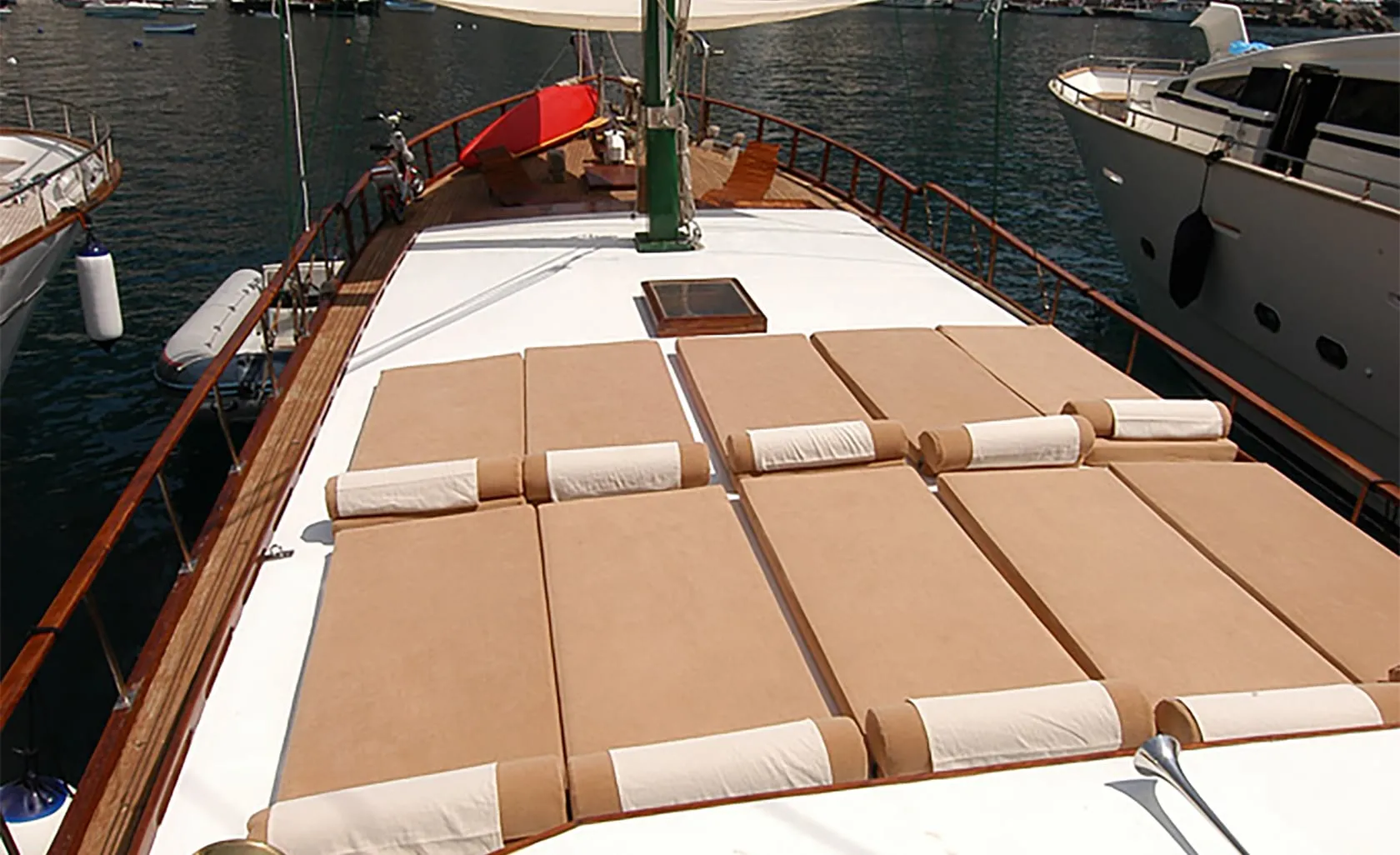 MARIA GIOVANNA Bow deck