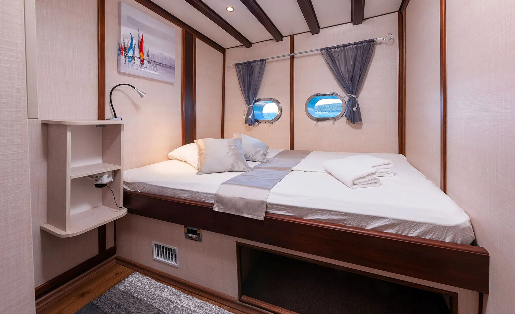 NAUTILUS Double cabin