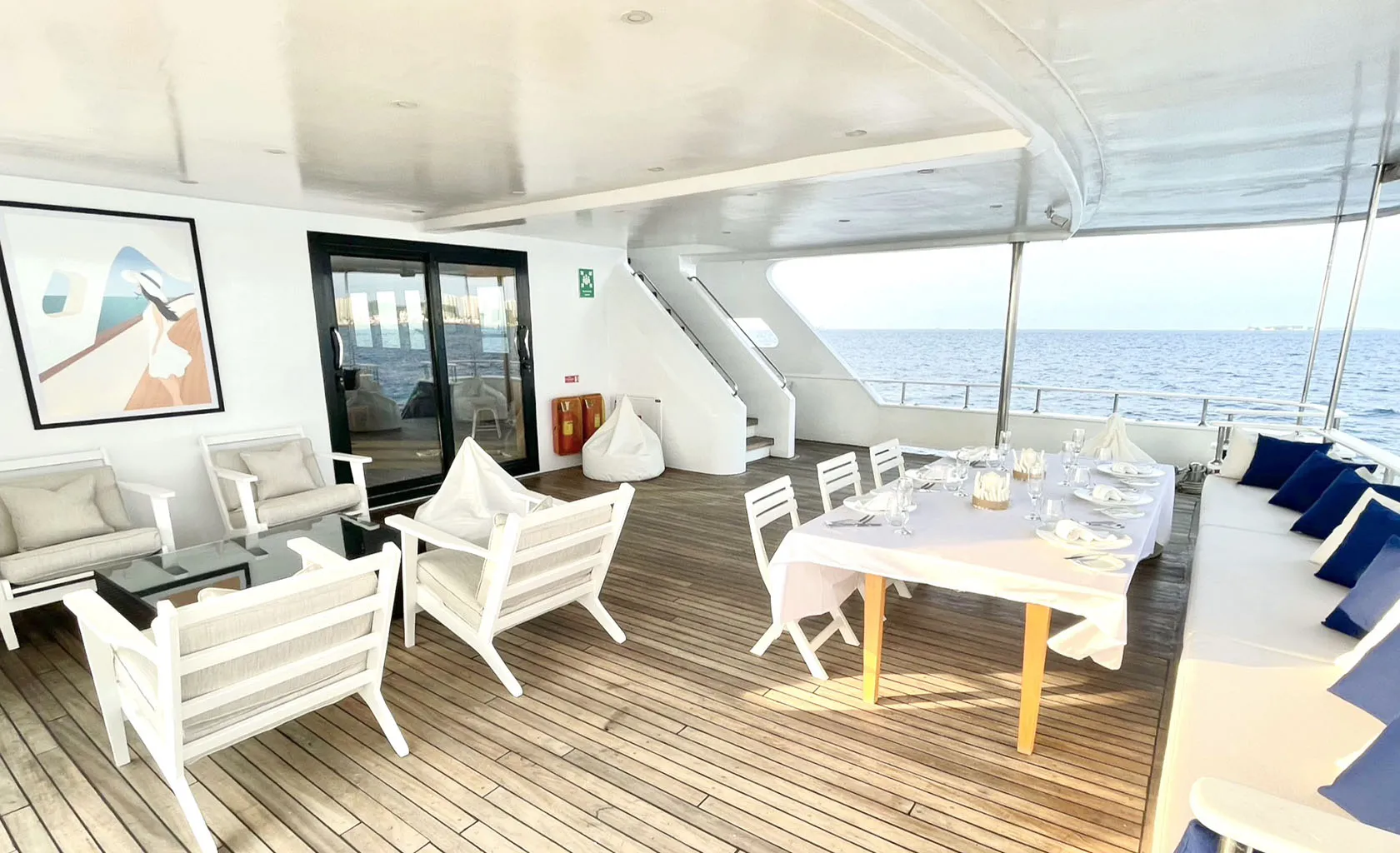 SAFIRA Aft deck