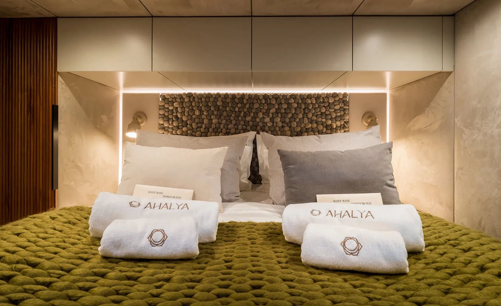 AHALYA Double cabin