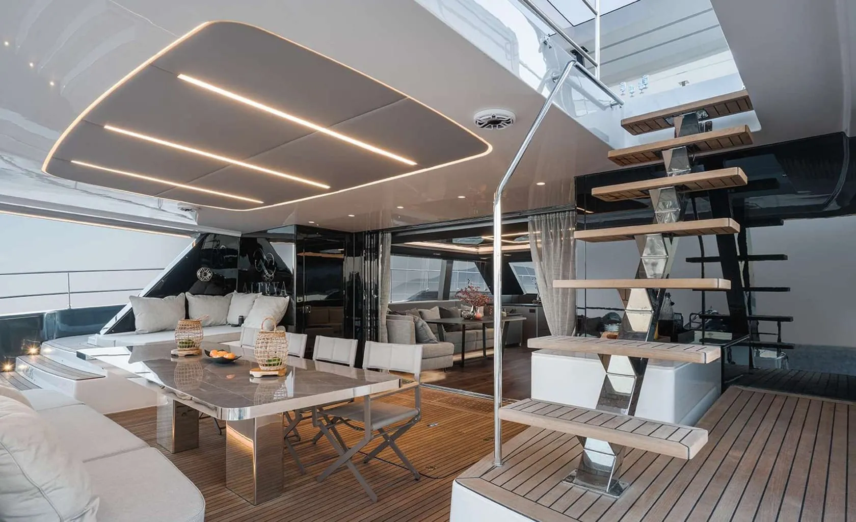 ALTEYA Aft deck