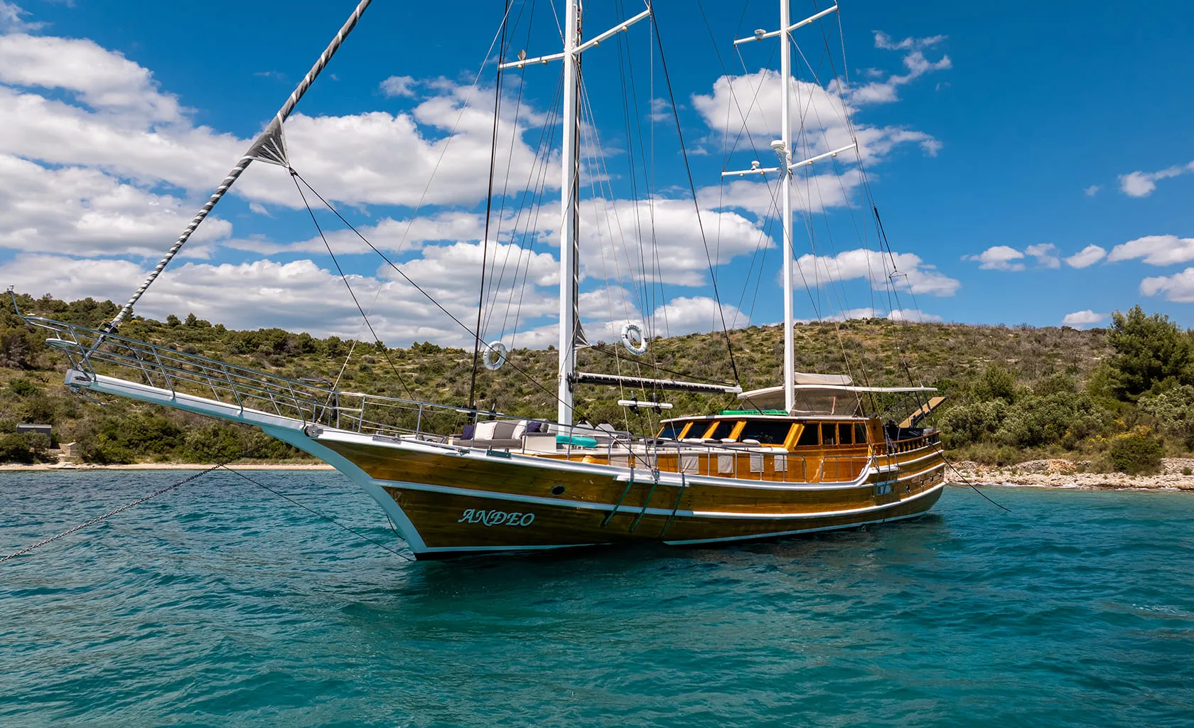 ANĐEO Anchored