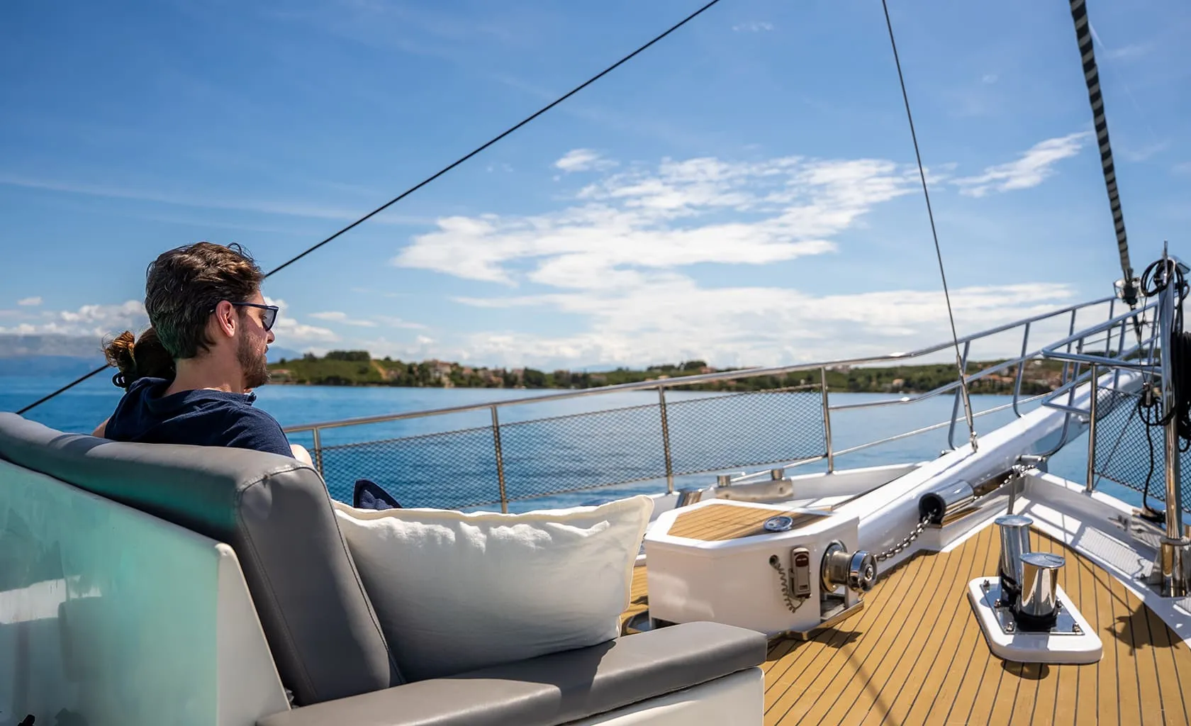 ANĐEO Bow deck