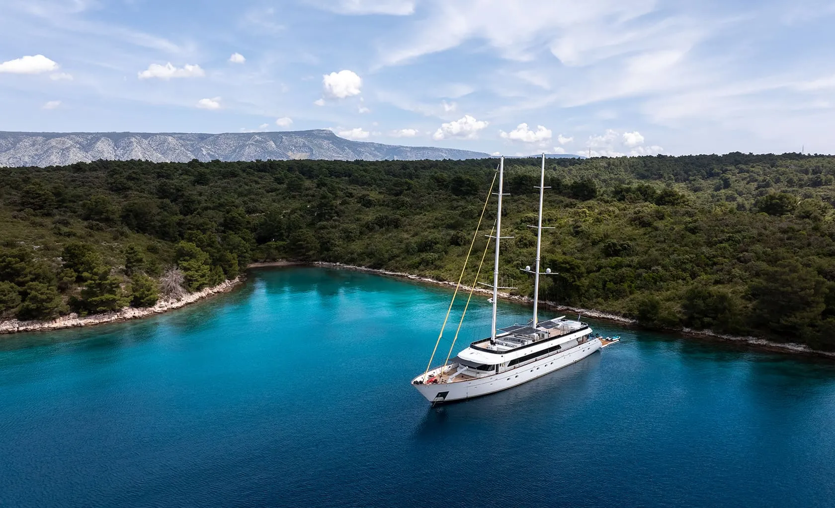 ANIMA MARIS Anchored