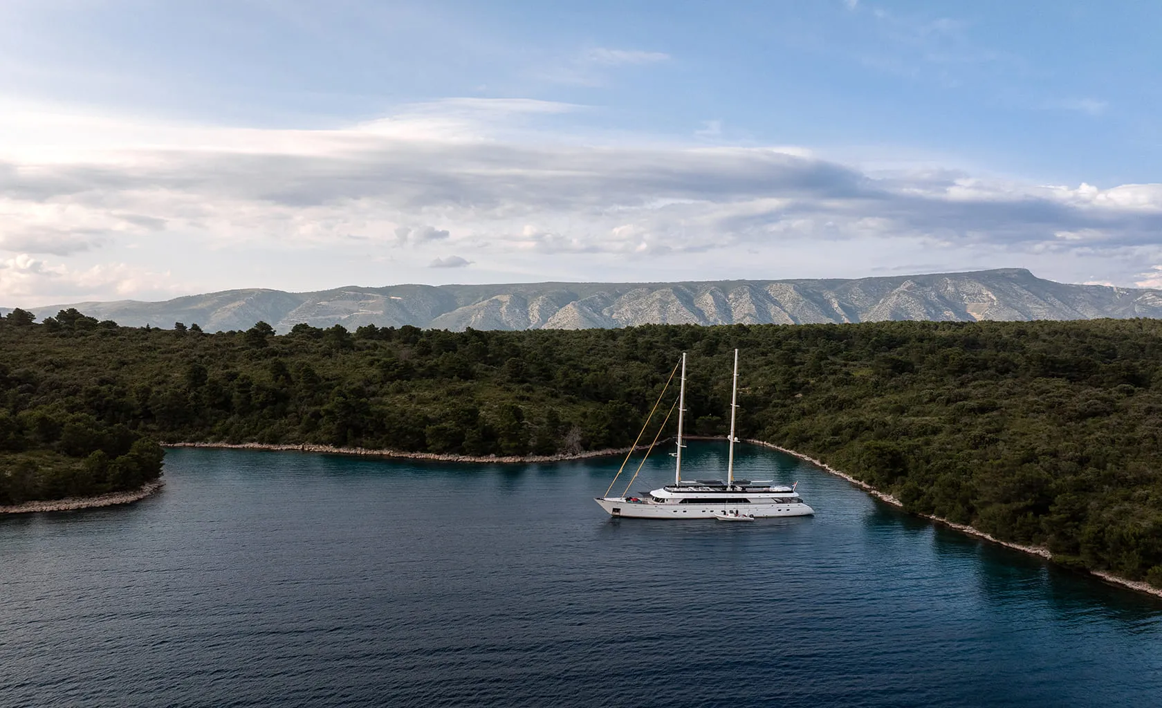 ANIMA MARIS Anchored