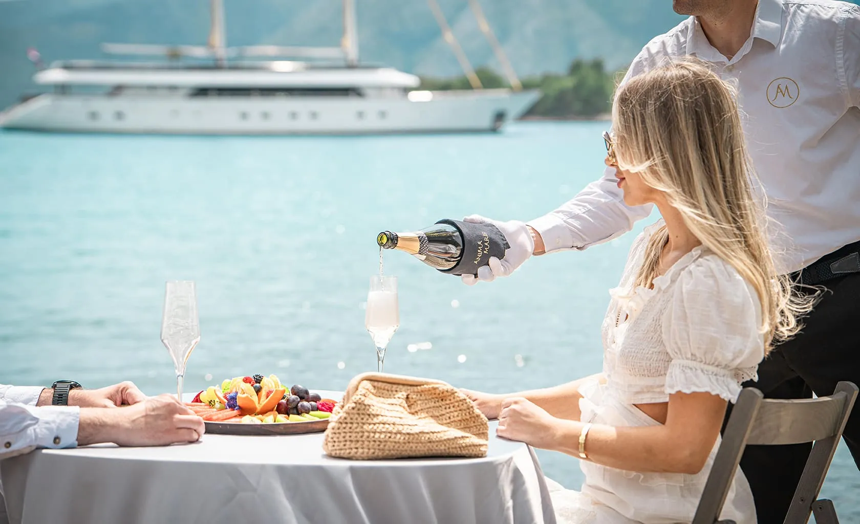 ANIMA MARIS Beach lunch