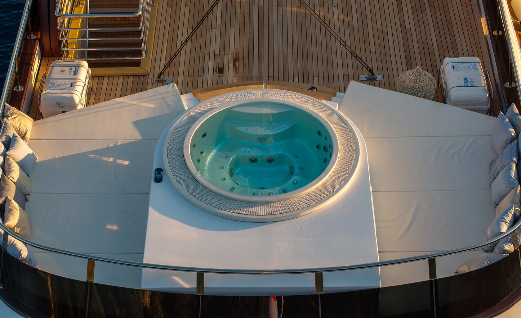 ANIMA MARIS Jacuzzi