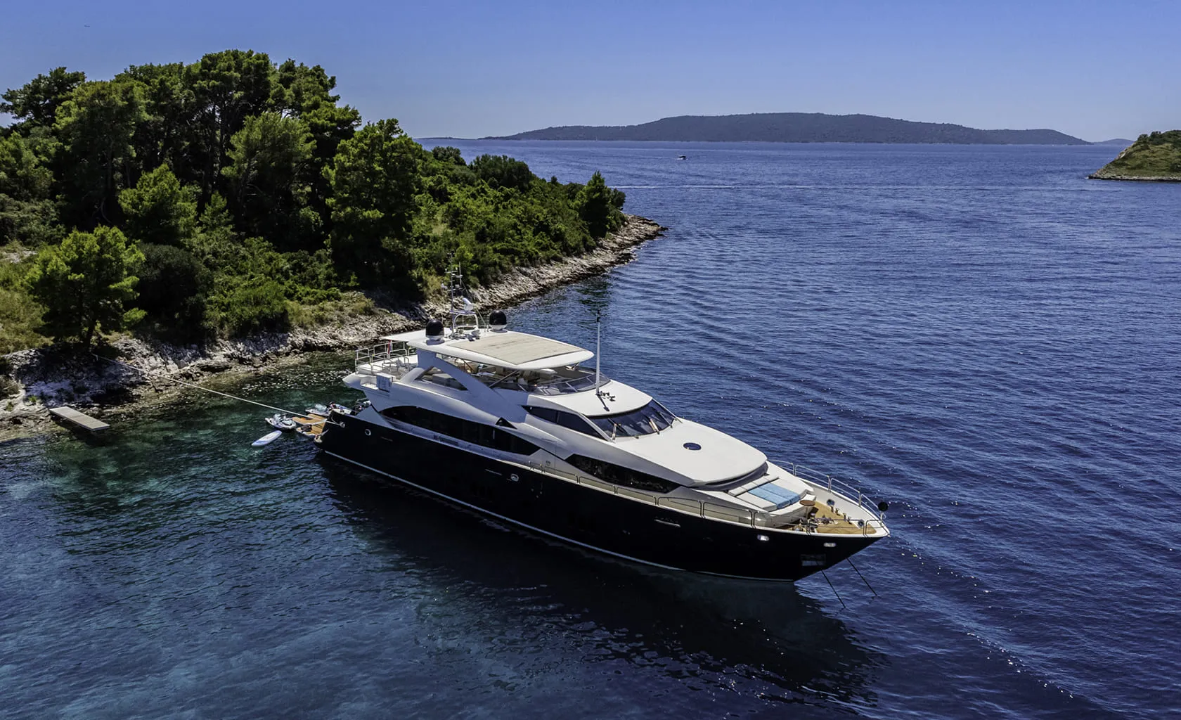 ARAGO Anchored