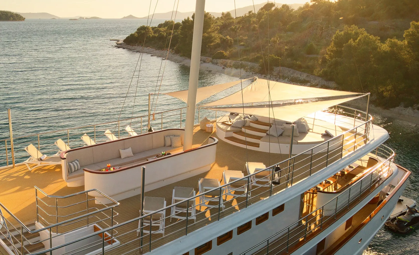 BELLEZZA Sun deck