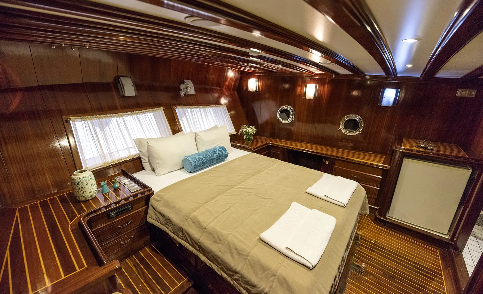 CEYLAN Master cabin