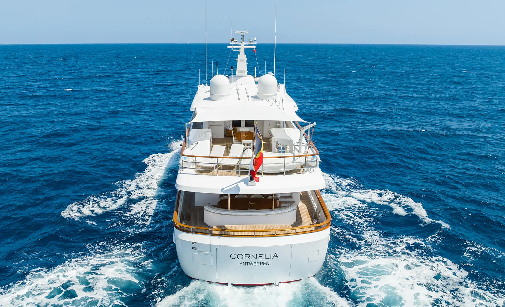 CORNELIA Cruising