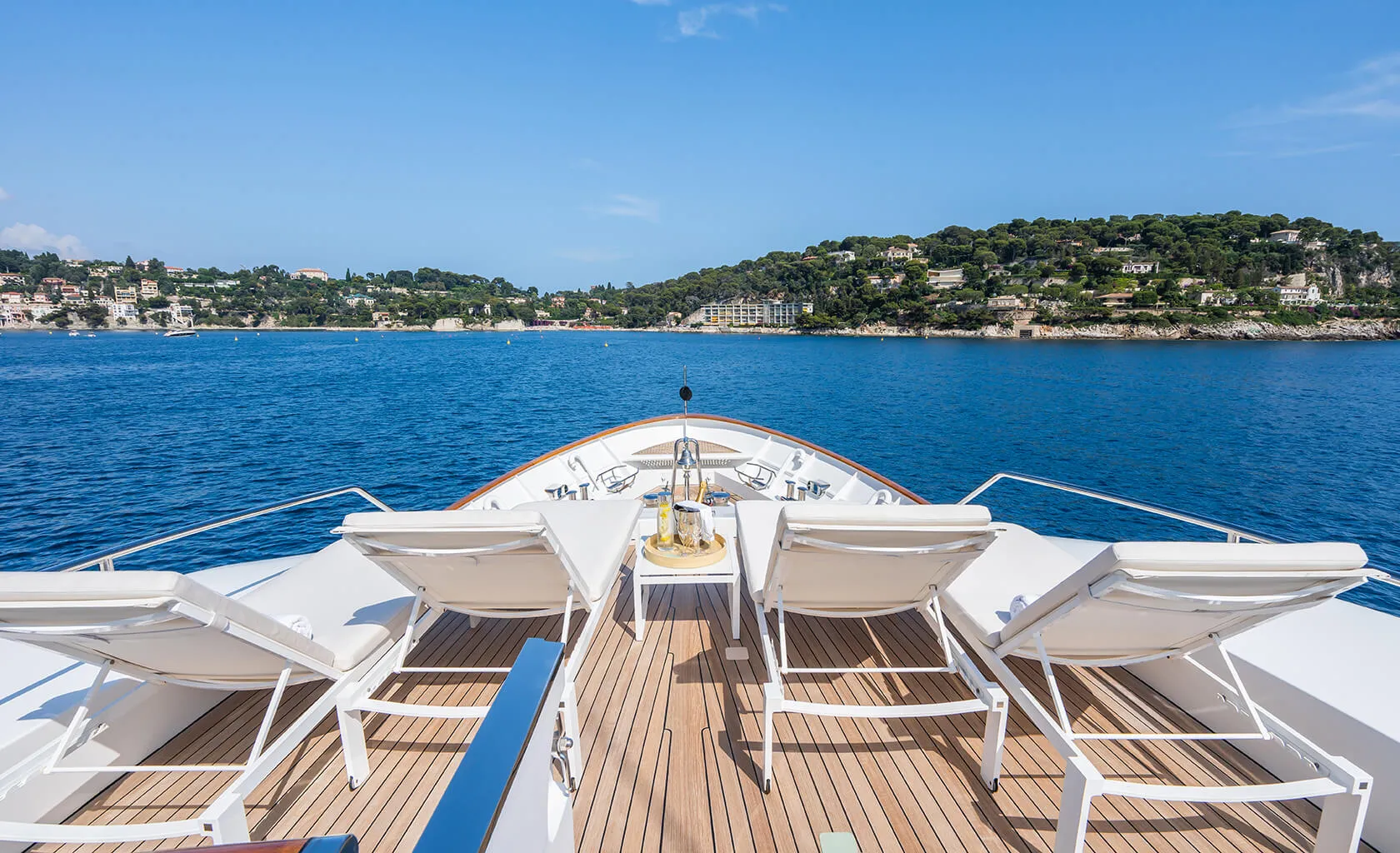 CORNELIA Sun deck