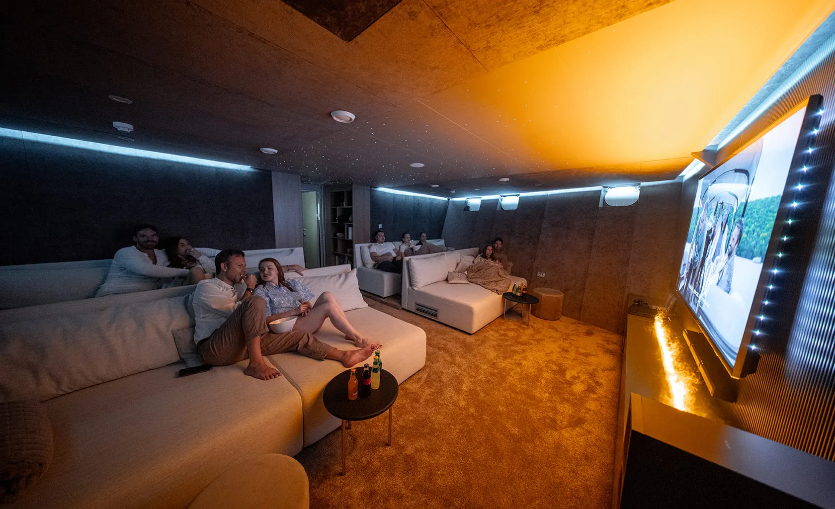CRISTAL Cinema