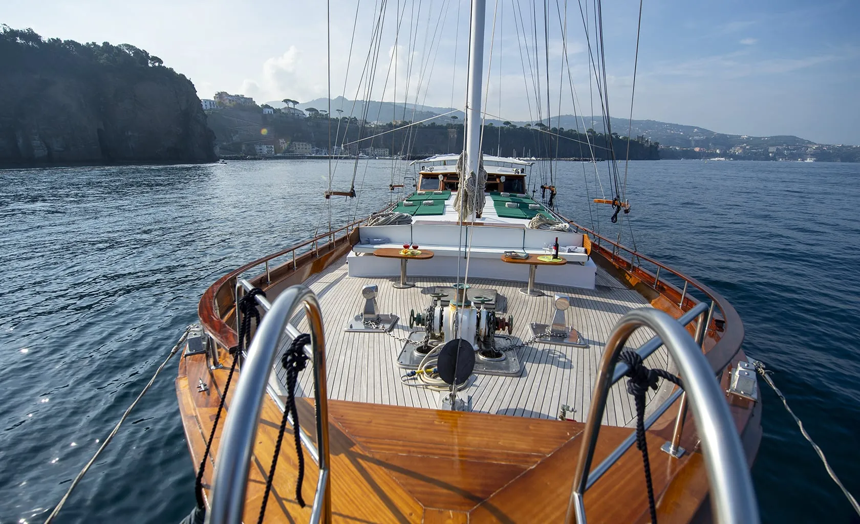 DERIYA DENIZ Bow deck