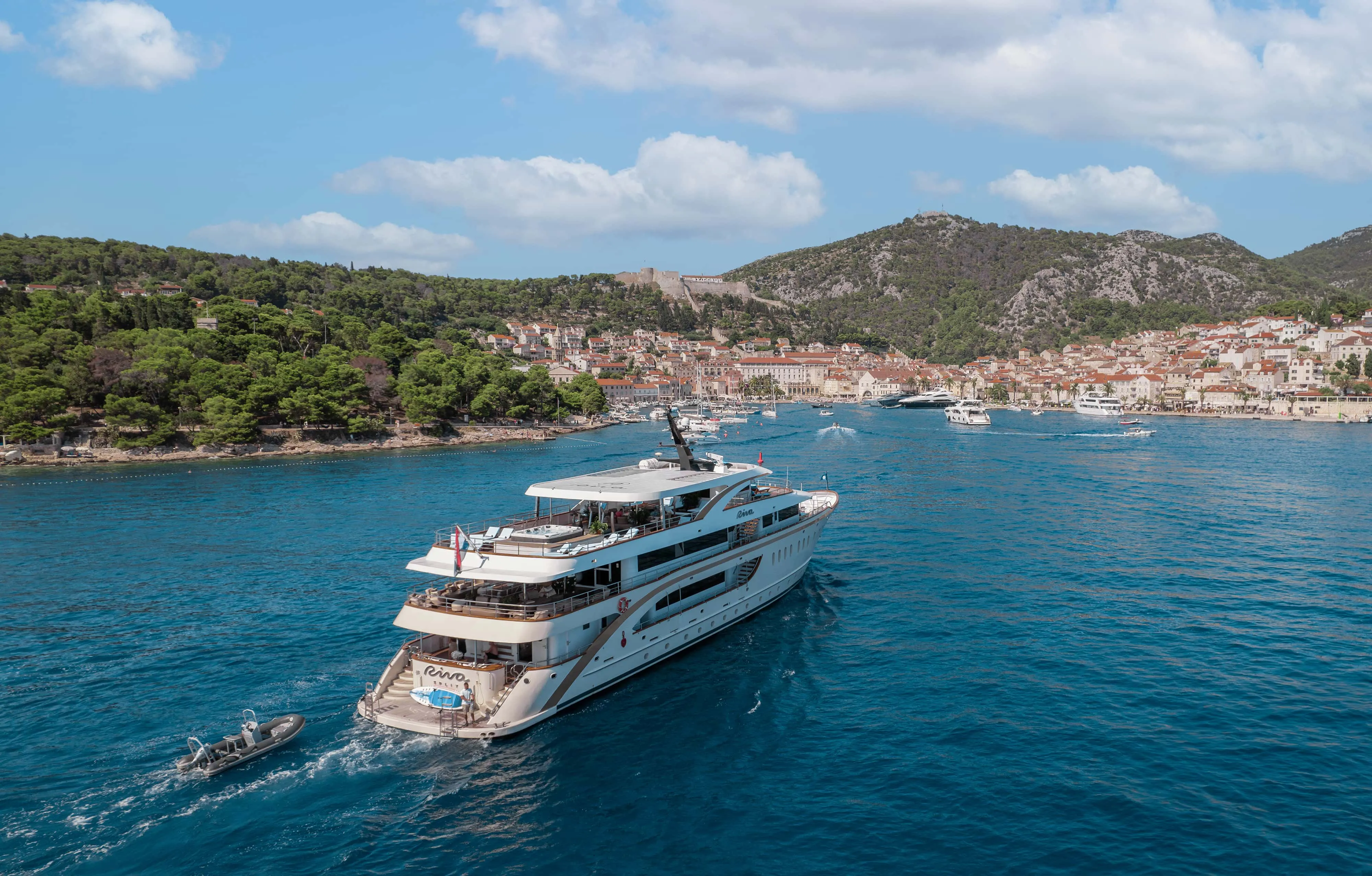 DS Yacht Riva - an elegant yacht with a long tradition