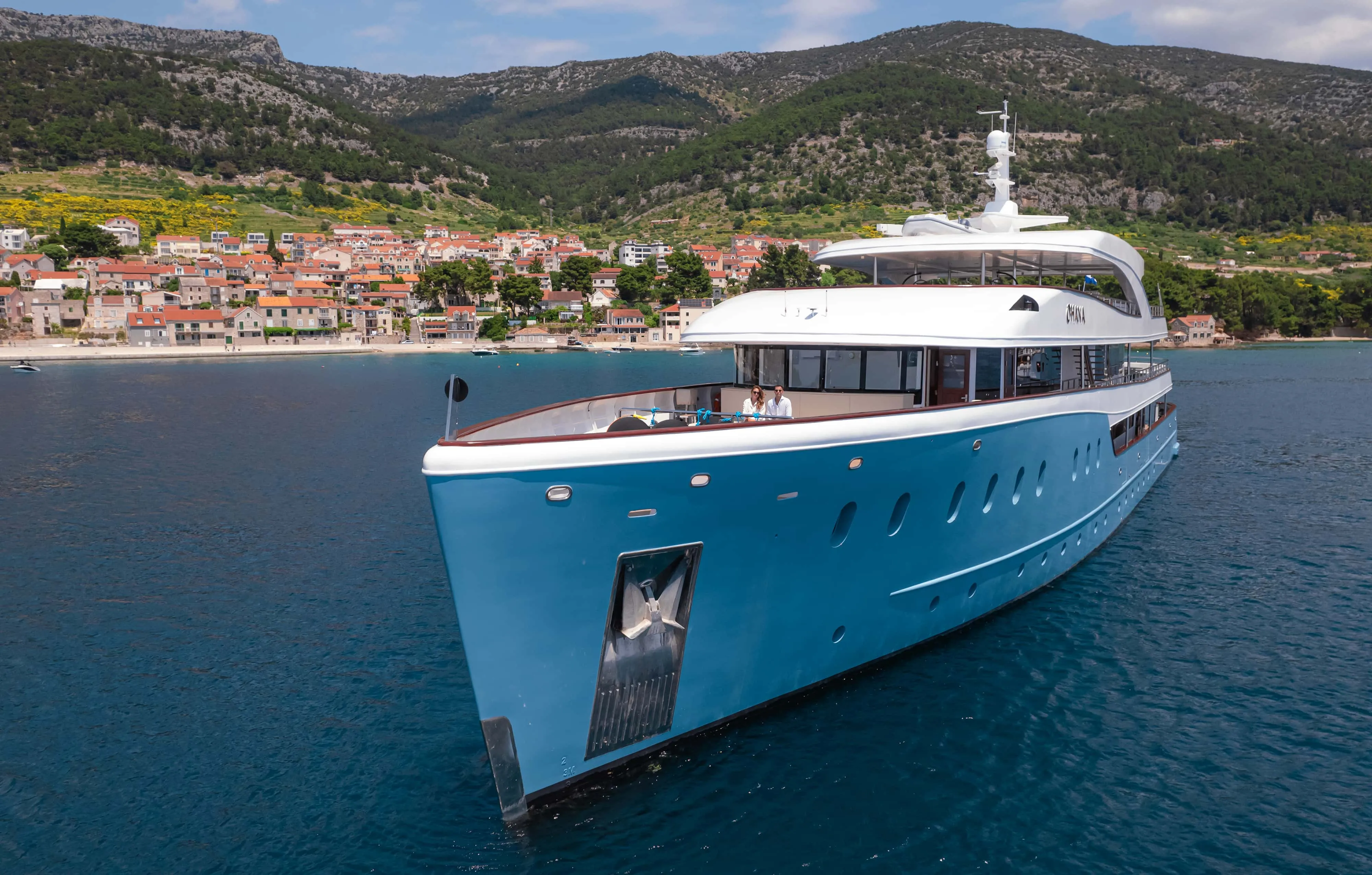 Elevate Your Getaway Luxury Yacht Vacation Beyond Traditional Escapes