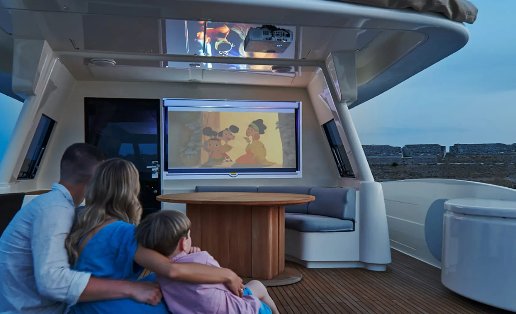 FRIENDS BOAT Cinema