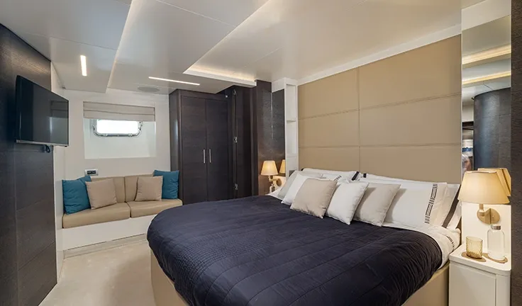 55 FIFTYFIVE Double cabin