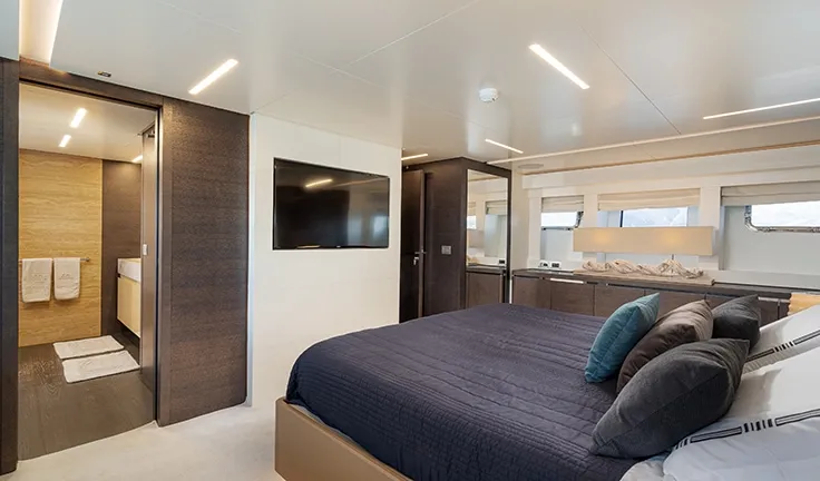 55 FIFTYFIVE Double cabin