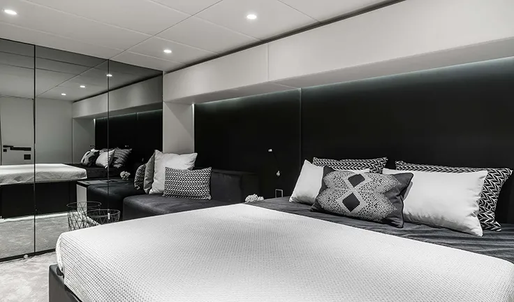 ABOVE & BEYOND Double cabin