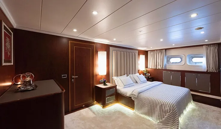 ADAMARIS Double cabin