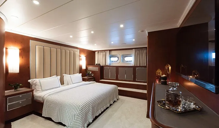 ADAMARIS Double cabin