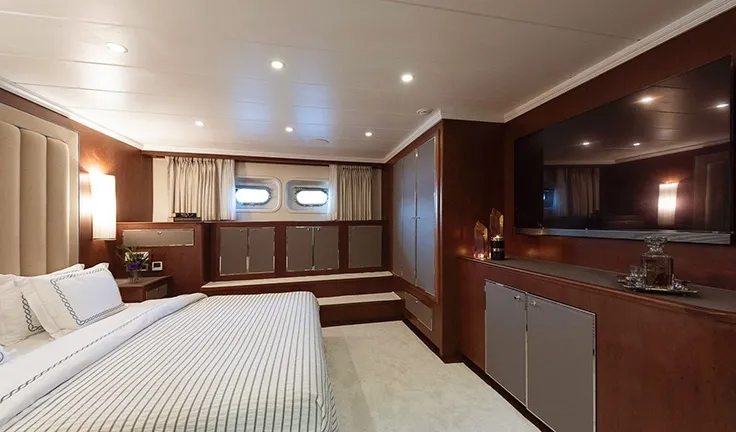 ADAMARIS Double cabin