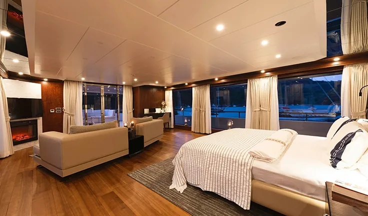 ADAMARIS Master cabin