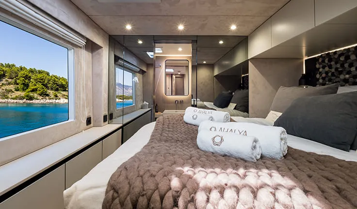 AHALYA Double cabin