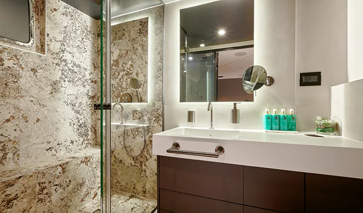 ANETTA Double cabin bathroom