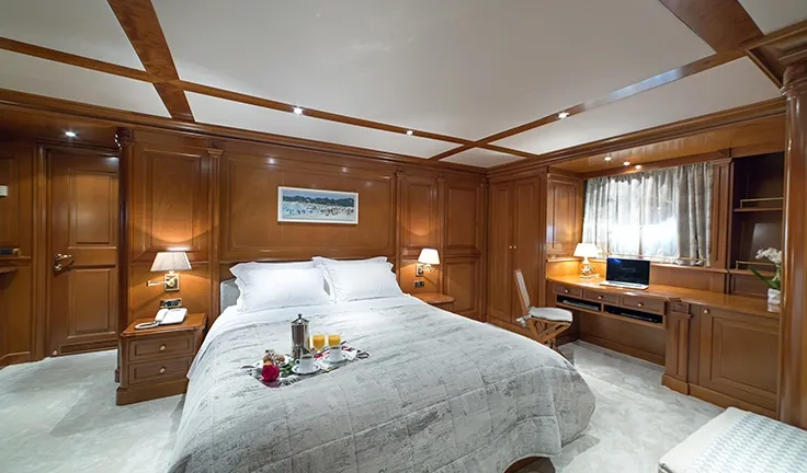 AQUILA Double cabin