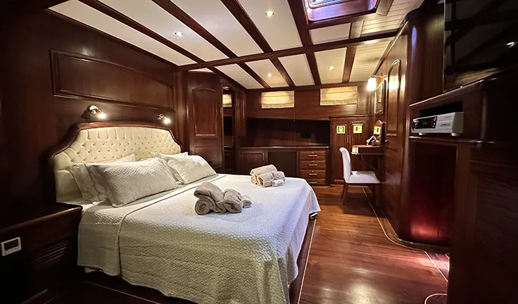 ARIF KAPTAN A Double cabin
