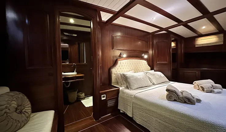 ARIF KAPTAN A Double cabin