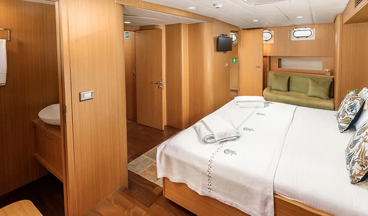 ARTEMIS Master cabin