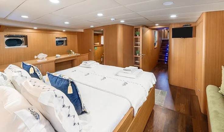 ARTEMIS Master cabin
