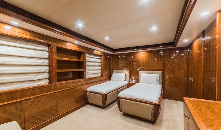 ASHENA Twin cabin