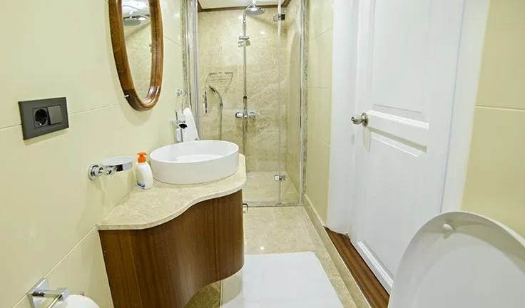 BELLA MARE Bathroom