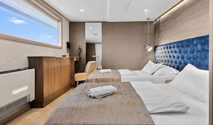 BELLA Twin cabin