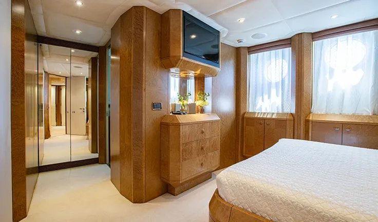 BENITA BLUE Double cabin