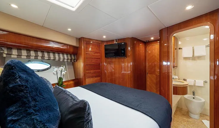 BLUE ICE Double cabin