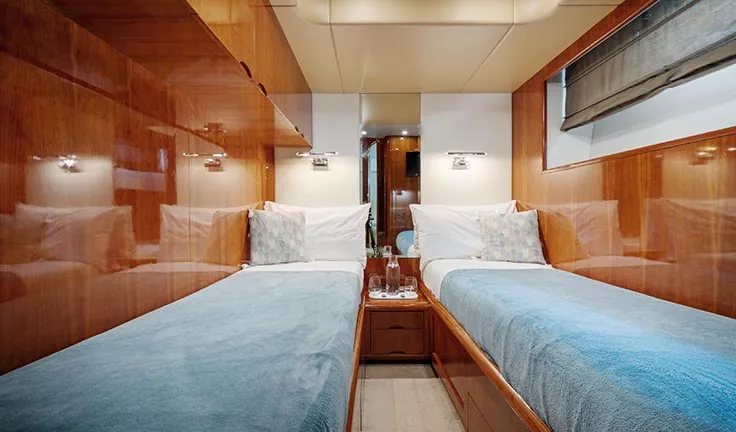 BLUE ICE Twin cabin