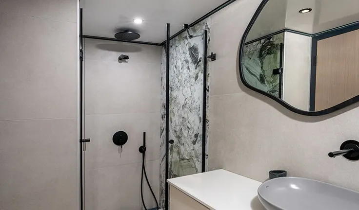CALM DOWN Bathroom