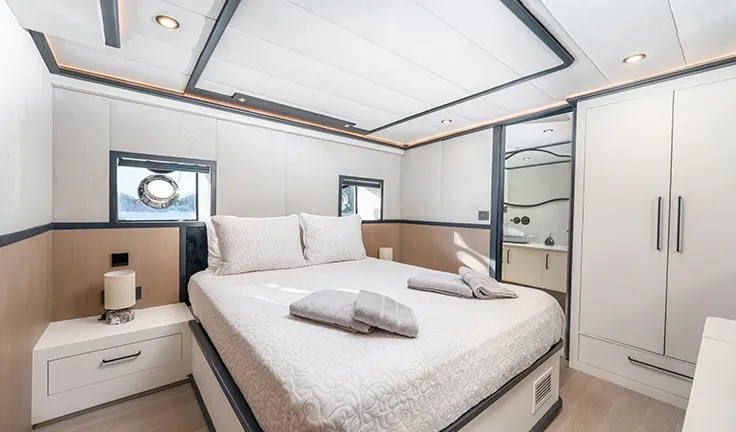CALM DOWN Double cabin