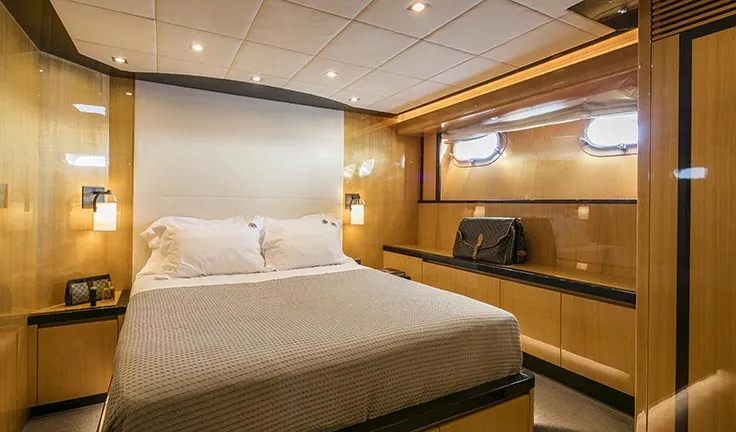 CANT REMEMBER Double cabin