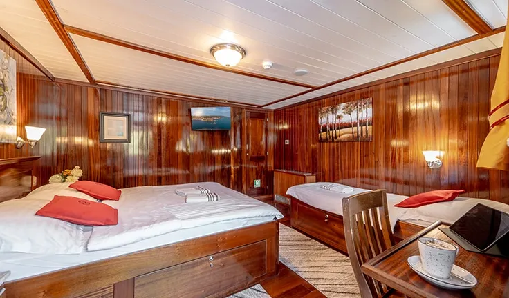 CESARICA Triple cabin