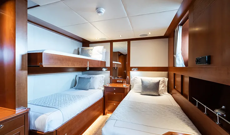 CORNELIA Twin cabin