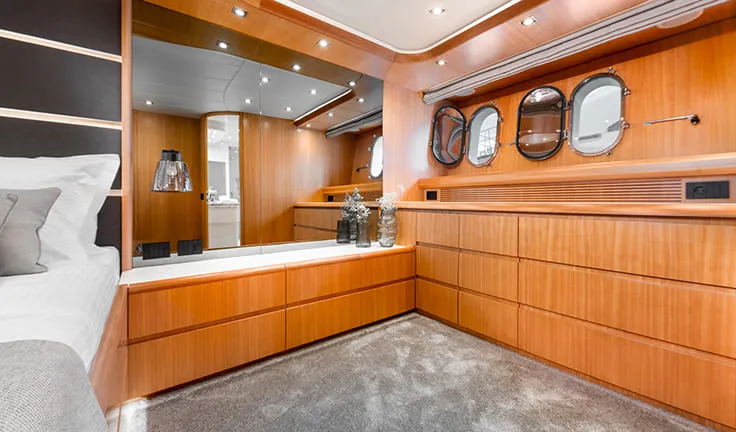 CYNTHIA Double cabin